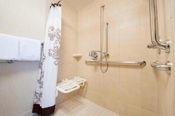 Residence Inn by Marriott Toronto Vaughan image 11